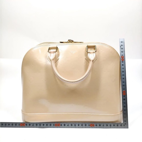 Louis Vuitton LV Hand Bag  Alma PM Beige Vernis 1615205 - Picture 3 of 9